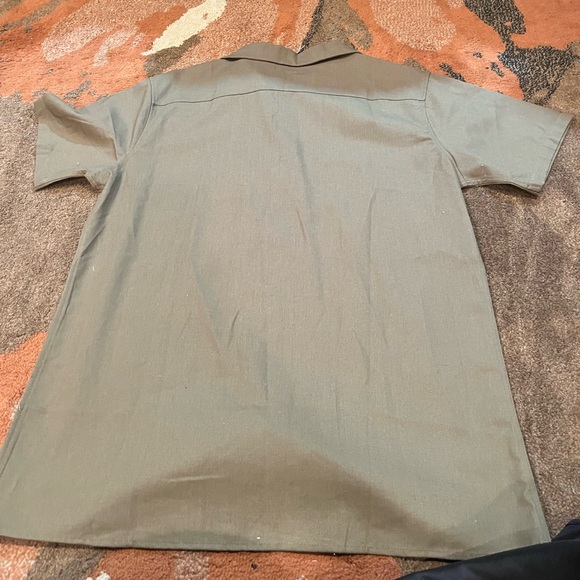 Button Up Tee Size M - Picture 2 of 2